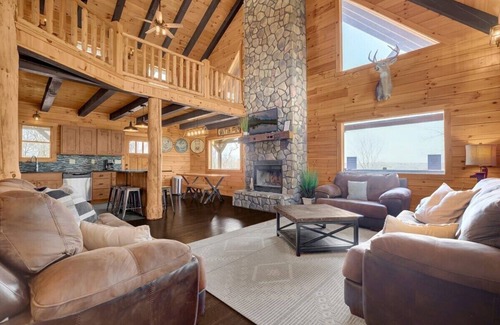 Sugar Grove Cabina | Hermosa Logia en Hocking Hills