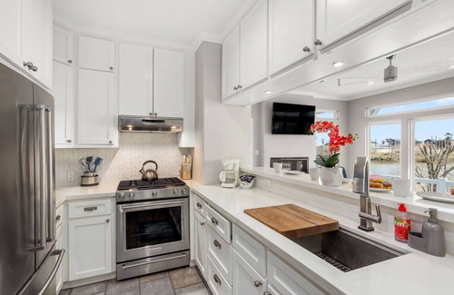 El Lago Casa | Welcome to Bayfront Bliss!