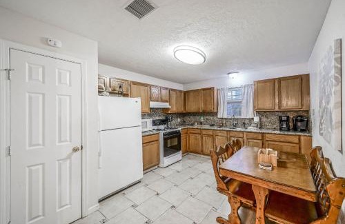 San Jacinto Casa | Welcome to Beach Lover Island Getaway