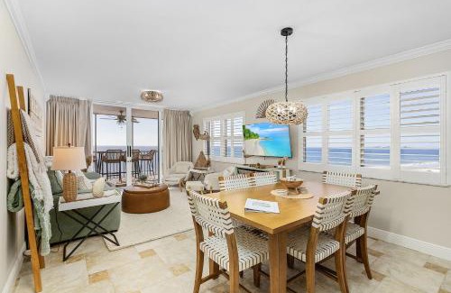 Fort Myers Beach Apartamento | Welcome to Beach Villa's # 606 Vacation Rental - 250 Estero Blvd condo