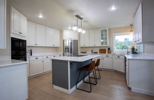 Kachemak Casa | Welcome to Benchwarmer's Bliss!