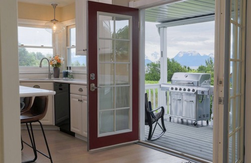 Kachemak Casa | Welcome to Benchwarmer's Bliss!