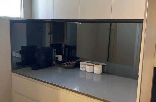 Turvey Park Apartamento | Welcome to 'Best Wagga Accommodation': Cheerful 3 bedroom home.