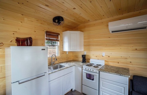 Hammondsport Cabina | Welcome to Camp Waneta.