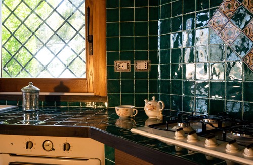 Cava de' Tirreni Villa | Bienvenido a Casa di Sonia desde el mar del Golfo de Salerno hasta el perfil del Vesubio.