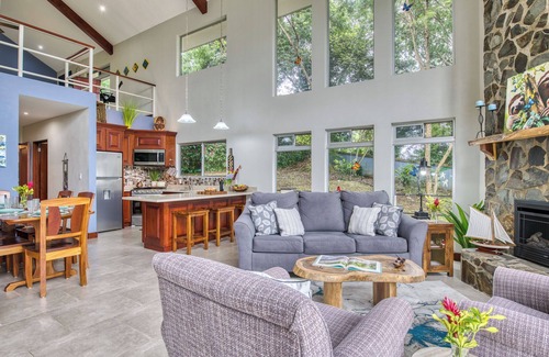 Tronadora Casa | Welcome to Casa Blanca at Lake Arenal