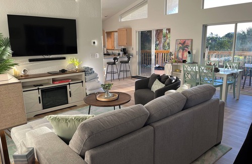 Palm Island Casa | Welcome to Casa Verde @ Paradise Found! Sunny 2br retreat w/ pool on Palm Island