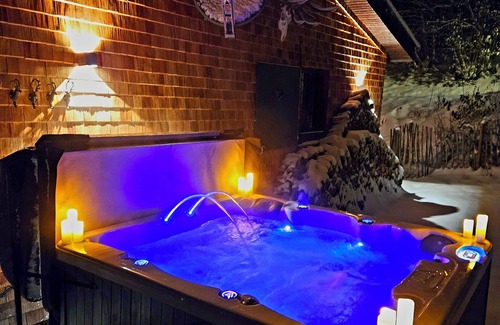 Lenzkirch Casa | Welcome to Chalet Tannenhäusle with whirlpool and sauna