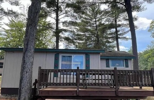 Gaylord Cabina | Welcome to Cottage 5 at Heart Lake Resort!