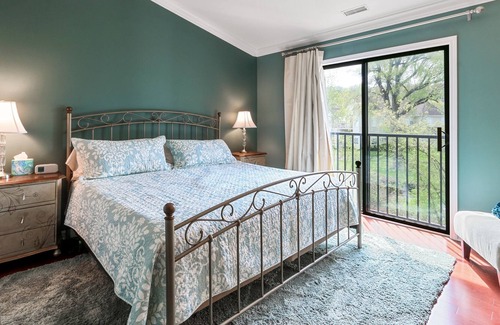 Fontana-on-Geneva Lake Condominio | Welcome to Down by the Lake-Abbey Villa!