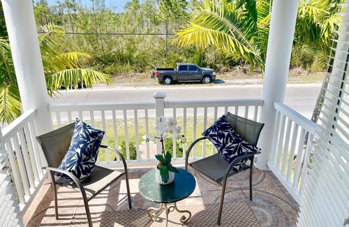 Coral Harbour Casa | Welcome to Eleven! Beautiful 2 Bedroom Unit Near Airport & Beach