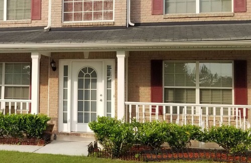 Conyers Casa | Welcome to Eve's Place. Come enjoy the historic township of Conyers.