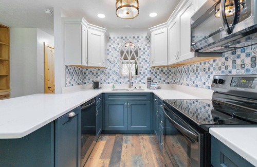 Bronston Condominio | Welcome to Fairway #6 – The Perfect Condo for You