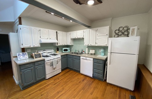Calvert Beach-Long Beach Casa | Welcome to Hickory House on the Chesapeake Bay!