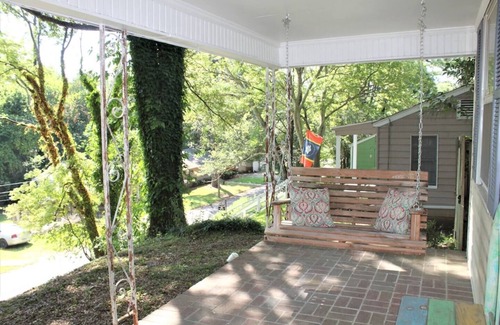 Columbus Casa | Hilltop Cottage Summa