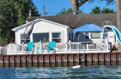 Anchorville Casa | Welcome to Island life!Charming waterfront home with amazing views of N. Channel