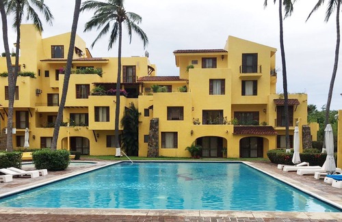 Club Santiago Condominio | Bienvenido al departamento de lujo 100% equipado en Club Santiago Manzanillo. 3 habitaciones.