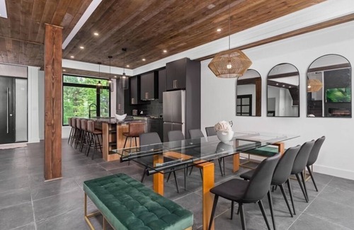 South River Casa | Welcome to 'Malibu in Muskoka' Luxury Cottage on Beautiful Forest Lake🌴🎣 🏖️