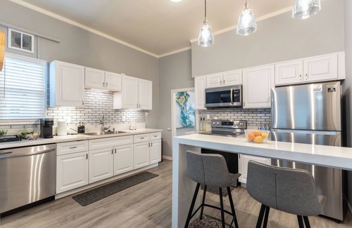 Downtown Sacramento Casa | Welcome to Mansion Flats Majestic - Sacramento Convention Center accommodation