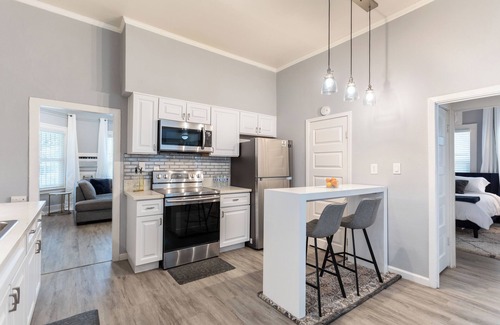 Downtown Sacramento Casa | Welcome to Mansion Flats Majestic - Sacramento Convention Center accommodation