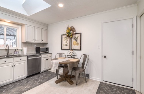 New Albany Casa | Welcome to Memory Lane!