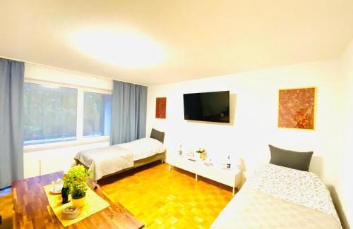 Region Hannover District Apartamento | Welcome to Messe!-Two-Bedroom Apartment&Balcony