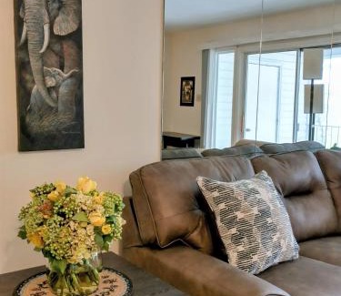 Hillcrest Apartamento | Welcome to Midtown Condo