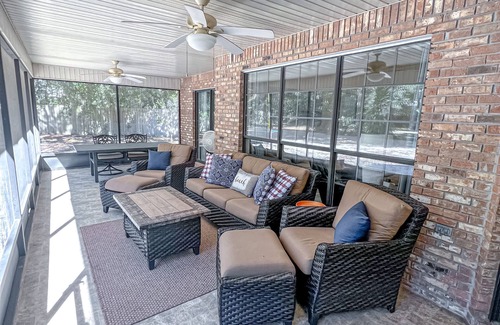Navarre Casa | Welcome to Mossy Cove!