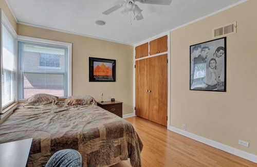 La Grange Park Casa | Welcome to my home!