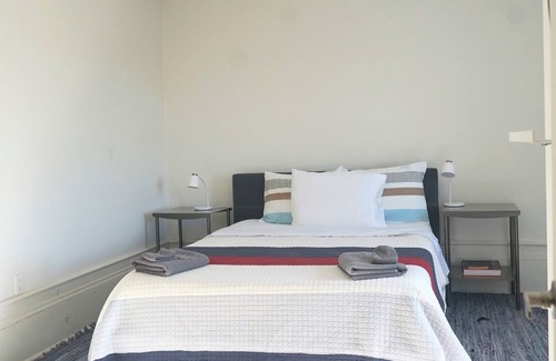 Consecon Casa | Welcome to North Beach Farmhouse!