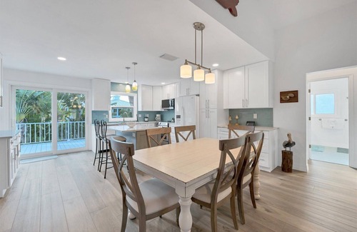 Golden Beach Casa | Welcome to Onshore Breeze! This 4 bedroom 2 bathroom home sits in the perfect location!