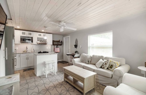 Ridge Wood Heights Cabaña | Welcome to our cottages 1 mile from the Gorgeous White Siesta Key Beach