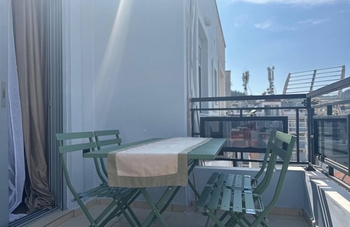 Himare Apartamento | Welcome to our cozy 1 bedroom apartment with both city and sea view