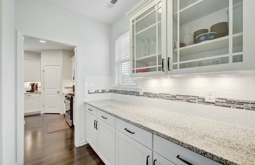 Durham Casa | Welcome to our Legendary Urban Villas! Within 10 minutes to anything in the RDU