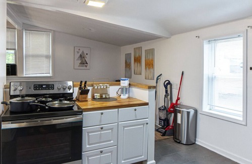 Little Italy Apartamento | Welcome to our Little Italy gem!