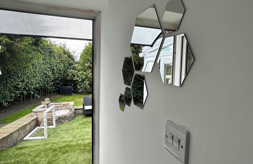 Kirkburton Apartamento | Welcome to our lovely annex in the heart of Shelley, West Yorkshire!