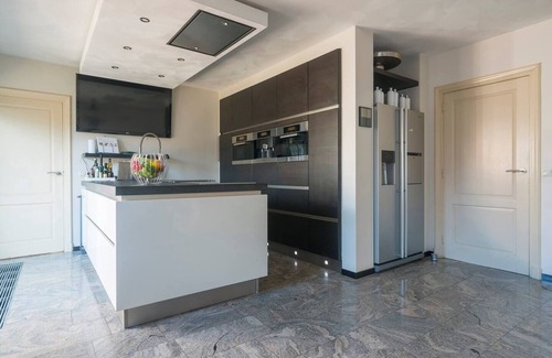 Municipality of Tilburg Villa | Bienvenido a nuestro moderno bungalow, perfecto para una estancia relajante para hasta seis personas