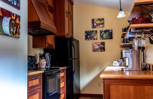 Adelma Beach Cabaña | Welcome to our Romantic Country Getaway nestled on a treed 10 acres.