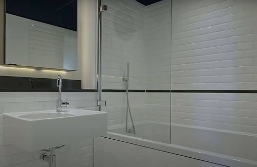 North Wall Apartamento | Welcome to our vibrant Quayside Quarter apartment!