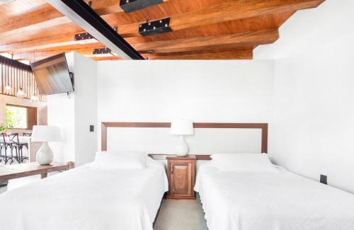 Sayulita Villa | Welcome to Paradise - Luxurious Studio Oasis "Urania" with Pool and Lush Tropical Gardens