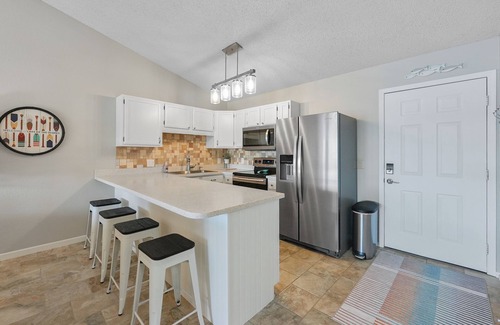 Osage Beach Condominio | Welcome to Paradise! Heart of the Lake-Boat slip-Wtrfrt Pool-VERY CLEAN!