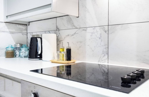 Hammersmith and Fulham Apartamento | Welcome to Plotseeker’s 3 Bedroom Apartment by River Thames