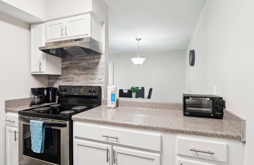 East Point Apartamento | Welcome to Properties by Preston, in College Park, GA