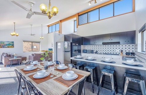 South Evans Head Casa | Welcome To Riverview Holiday Villa! Home Overlooking the Beautiful Evans River.