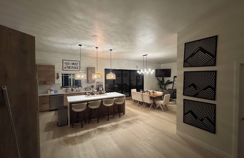 Poway Casa | Welcome to San Diego’s Poway Paradise, your private oasis on Sycamore Canyon!