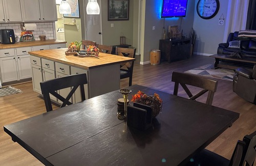 Cassville Casa | Welcome to Sherwood Forest