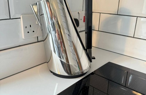 Greenwich West Apartamento | Welcome to SHORT LET 1-3 months fully serviced apartment StudioGMT.