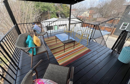 Alta Vista Apartamento | Welcome to SoHil Flats Unit 2! Fully-furnished & All bills paid!