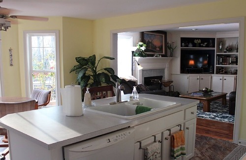 Jeffersontown Casa | Bienvenido a Southern Hospitality con Flair Europeo