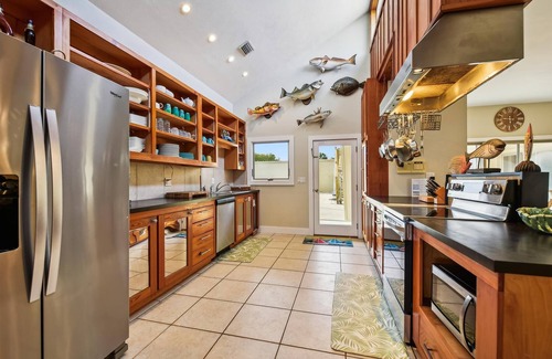 St. George Island Casa | Welcome to Sunset Sails & Wagging Tails!
